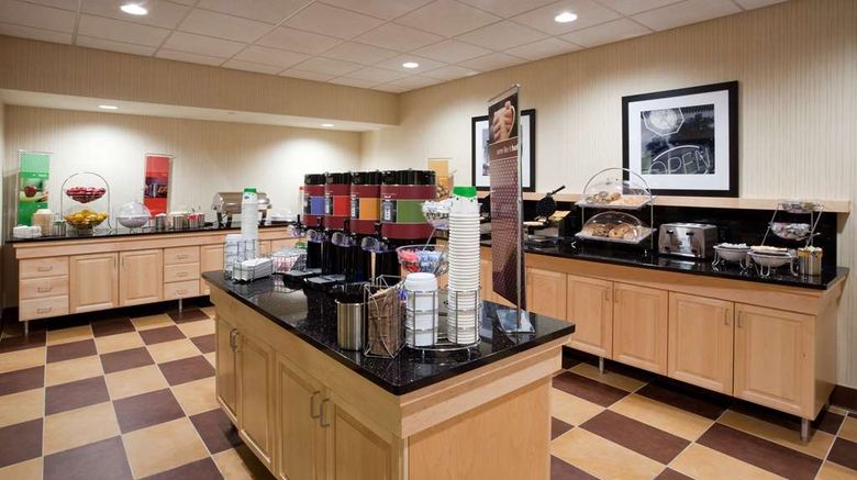 <b>Hampton Inn & Suites Minot Airport Restaurant</b>. Images powered by <a href="https://iceportal.shijigroup.com/" title="IcePortal" target="_blank">IcePortal</a>.
