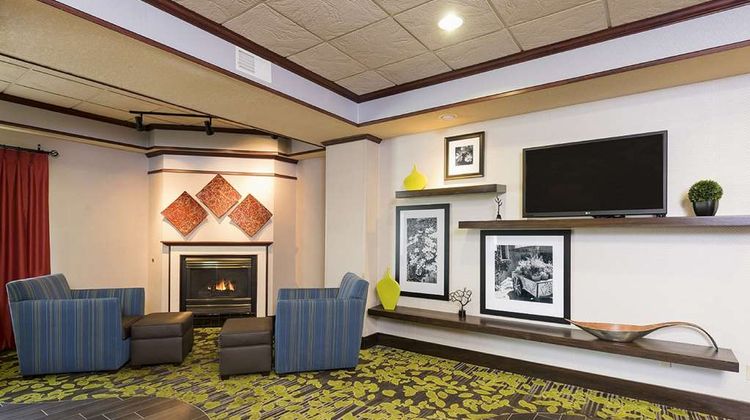 Hampton Inn Mt Pleasant Lobby