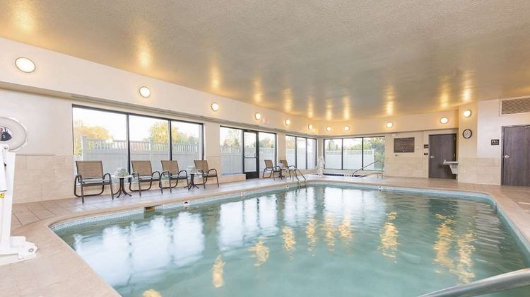 Hampton Inn Mt Pleasant Pool