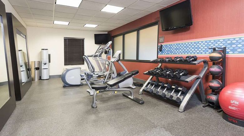 <b>Hampton Inn Mt Pleasant Health</b>. Images powered by <a href="https://iceportal.shijigroup.com/" title="IcePortal" target="_blank">IcePortal</a>.