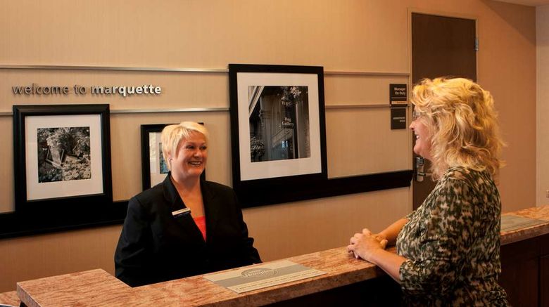<b>Hampton Inn - Marquette/Waterfront Lobby</b>. Images powered by <a href="https://iceportal.shijigroup.com/" title="IcePortal" target="_blank">IcePortal</a>.