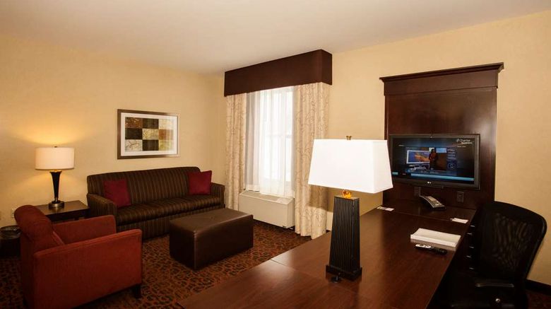 <b>Hampton Inn - Marquette/Waterfront Room</b>. Images powered by <a href="https://iceportal.shijigroup.com/" title="IcePortal" target="_blank">IcePortal</a>.