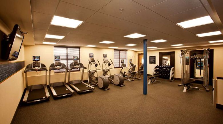 <b>Hampton Inn - Marquette/Waterfront Health</b>. Images powered by <a href="https://iceportal.shijigroup.com/" title="IcePortal" target="_blank">IcePortal</a>.