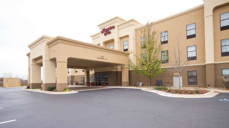 <b>Hampton Inn Marshall Exterior</b>. Images powered by <a href="https://iceportal.shijigroup.com/" title="IcePortal" target="_blank">IcePortal</a>.