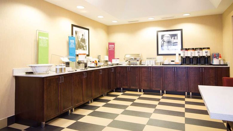 <b>Hampton Inn Marshall Restaurant</b>. Images powered by <a href="https://iceportal.shijigroup.com/" title="IcePortal" target="_blank">IcePortal</a>.