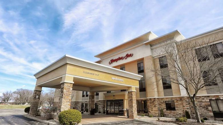 <b>Hampton Inn Marion Exterior</b>. Images powered by <a href="https://iceportal.shijigroup.com/" title="IcePortal" target="_blank">IcePortal</a>.