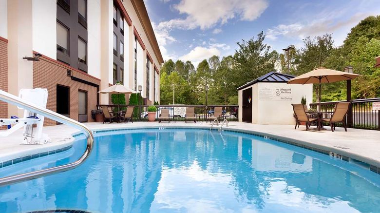 <b>Hampton Inn Morganton Pool</b>. Images powered by <a href="https://iceportal.shijigroup.com/" title="IcePortal" target="_blank">IcePortal</a>.