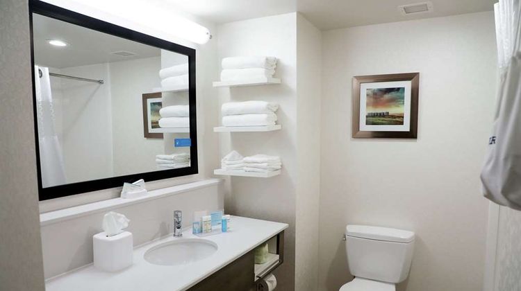 Hampton Inn Muskogee Room