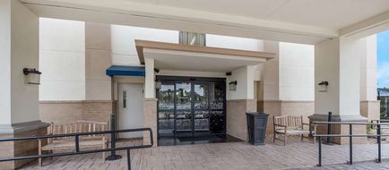 Hampton Inn Marshall Exterior