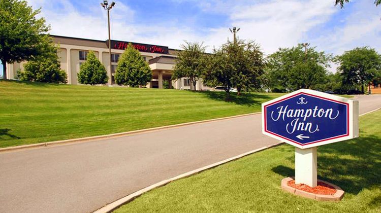 Hampton Inn Madison-East Towne Mall Exterior