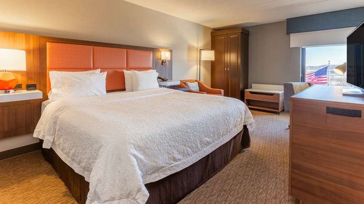 Hampton Inn Madison-East Towne Mall Room