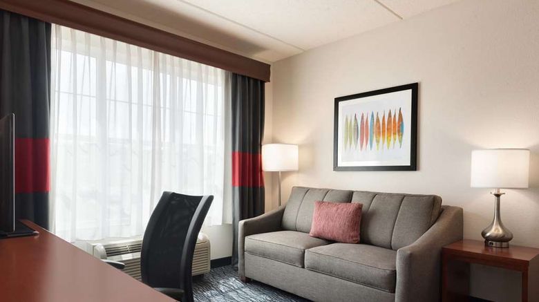 <b>Homewood Suites by Hilton West Room</b>. Images powered by <a href="https://iceportal.shijigroup.com/" title="IcePortal" target="_blank">IcePortal</a>.