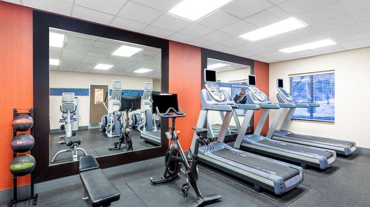 Hampton Inn & Suites Mall of America Health