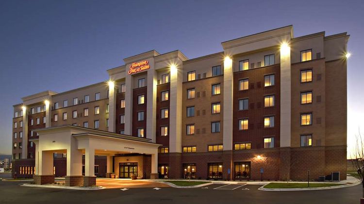Hampton Inn & Suites Mall of America Exterior