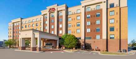 Hampton Inn & Suites Mall of America Exterior