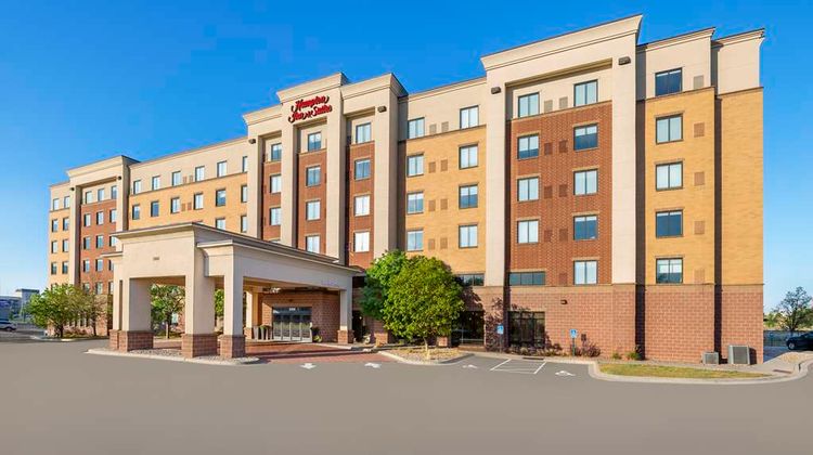 Hampton Inn & Suites Mall of America Exterior
