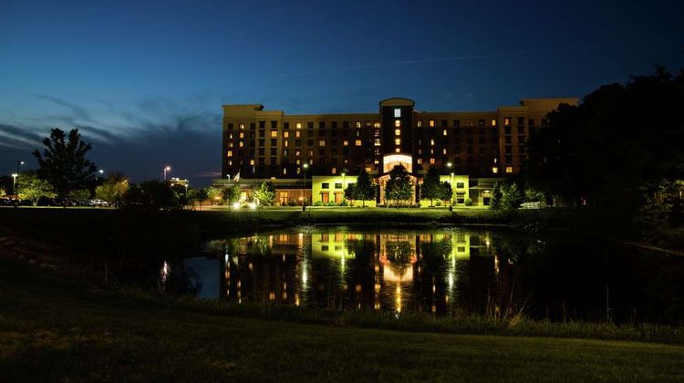 Embassy Suites Minneapolis Brooklyn Ctr Exterior