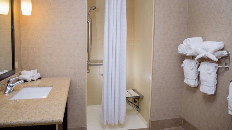 Embassy Suites Minneapolis Brooklyn Ctr Room