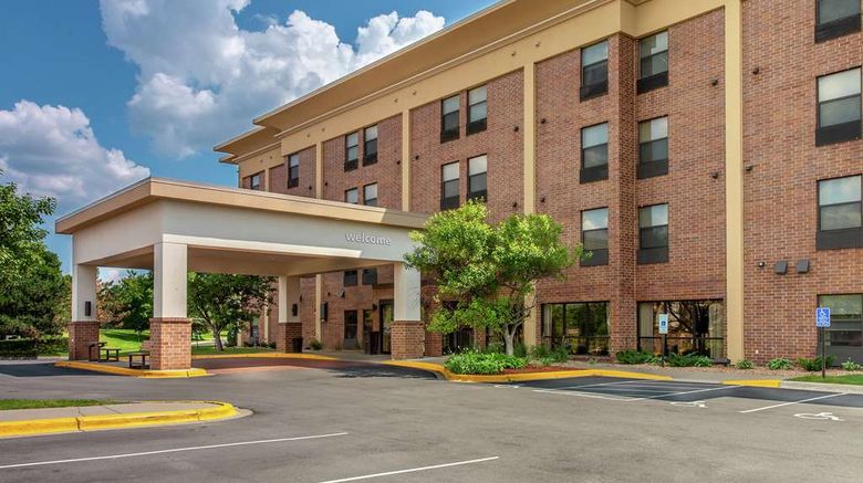 <b>Hampton Inn Minneapolis-Burnsville Exterior</b>. Images powered by <a href="https://iceportal.shijigroup.com/" title="IcePortal" target="_blank">IcePortal</a>.