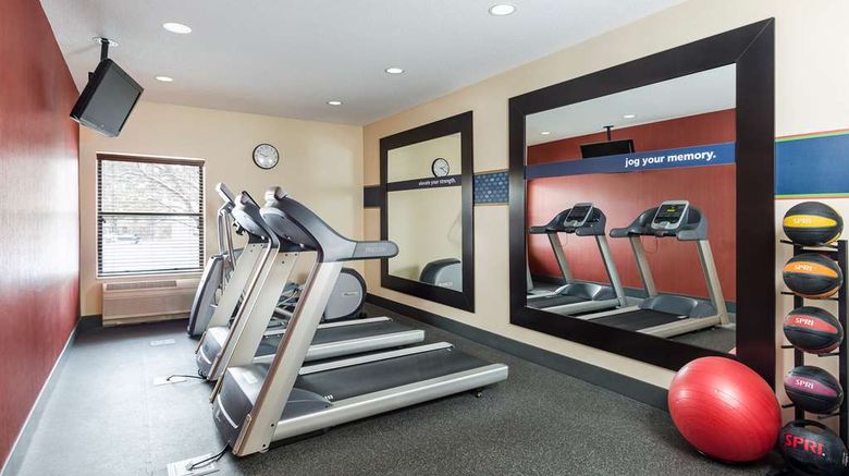 <b>Hampton Inn Minneapolis-Burnsville Health</b>. Images powered by <a href="https://iceportal.shijigroup.com/" title="IcePortal" target="_blank">IcePortal</a>.