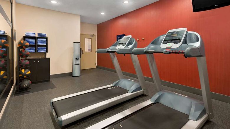 <b>Hampton Inn Minneapolis-Burnsville Health</b>. Images powered by <a href="https://iceportal.shijigroup.com/" title="IcePortal" target="_blank">IcePortal</a>.