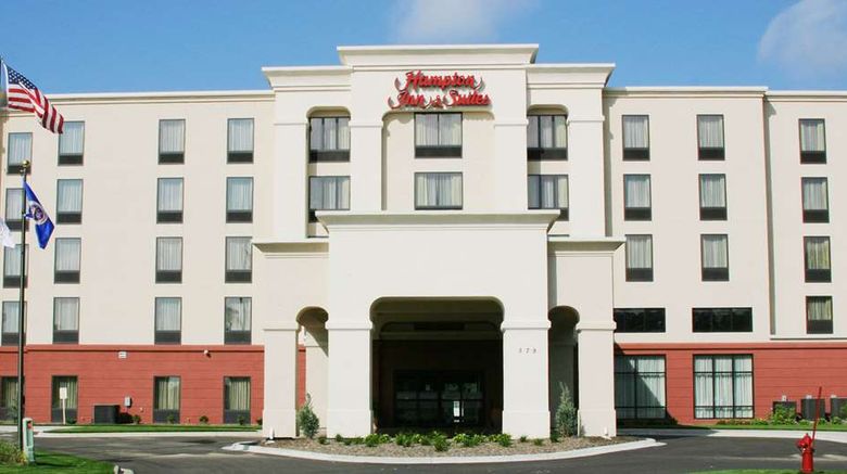 <b>Hampton Inn & Suites Lino Lakes Exterior</b>. Images powered by <a href="https://iceportal.shijigroup.com/" title="IcePortal" target="_blank">IcePortal</a>.