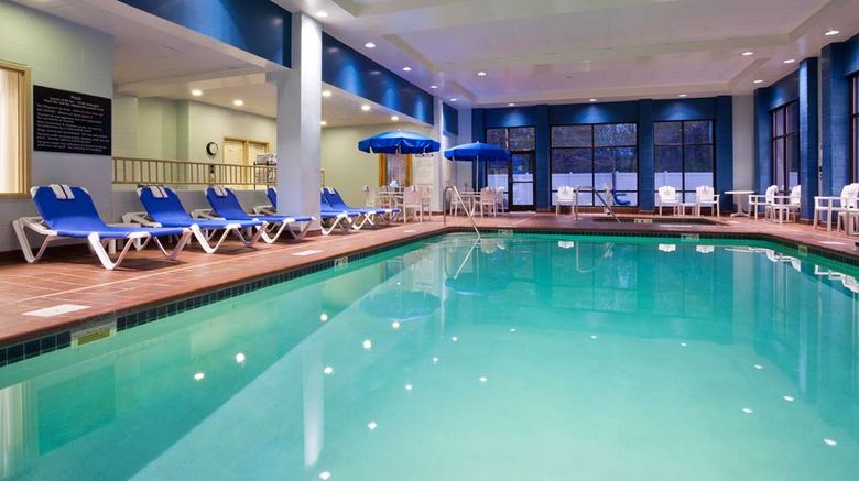 <b>Hampton Inn & Suites Lino Lakes Pool</b>. Images powered by <a href="https://iceportal.shijigroup.com/" title="IcePortal" target="_blank">IcePortal</a>.