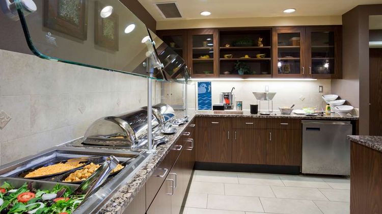 Homewood Suites by Hilton Lobby