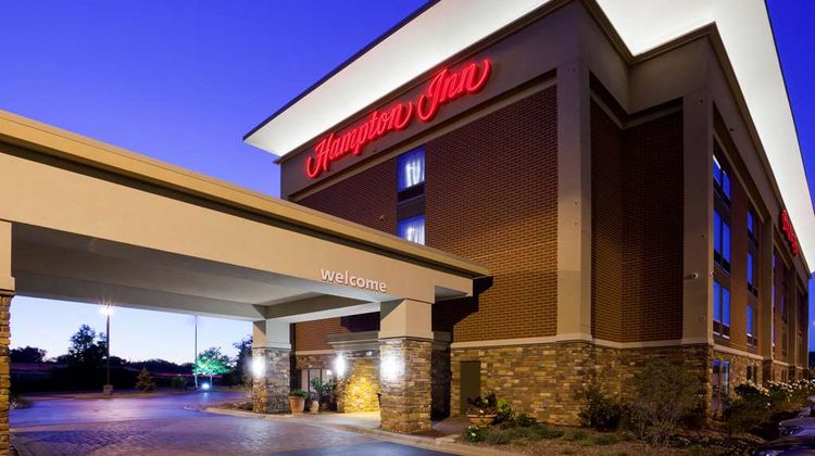 Hampton Inn Maple Grove Exterior