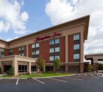 Hampton Inn Maple Grove Exterior