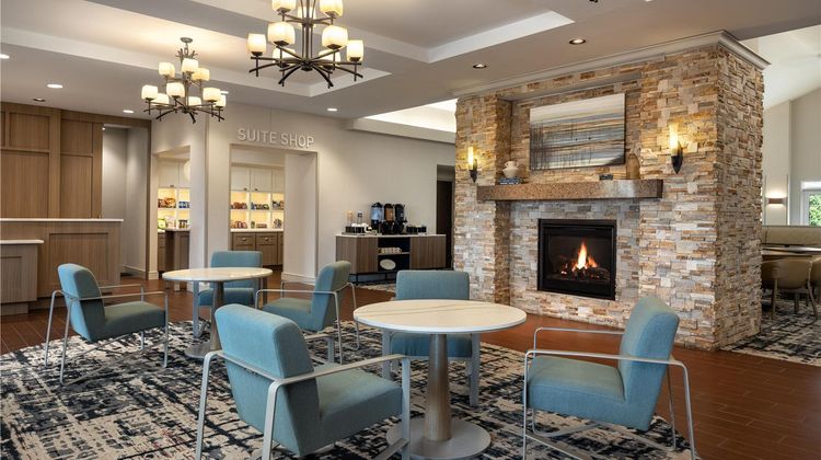 Homewood Suites by Hilton New Brighton Lobby