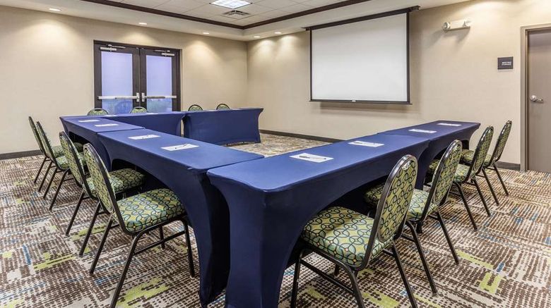 <b>Hampton Inn Minneapolis/Shakopee Meeting</b>. Images powered by <a href="https://iceportal.shijigroup.com/" title="IcePortal" target="_blank">IcePortal</a>.
