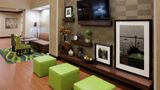 Hampton Inn & Suites, Minnetonka Lobby