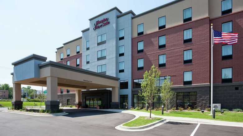 <b>Hampton Inn & Suites, Minnetonka Exterior</b>. Images powered by <a href="https://iceportal.shijigroup.com/" title="IcePortal" target="_blank">IcePortal</a>.