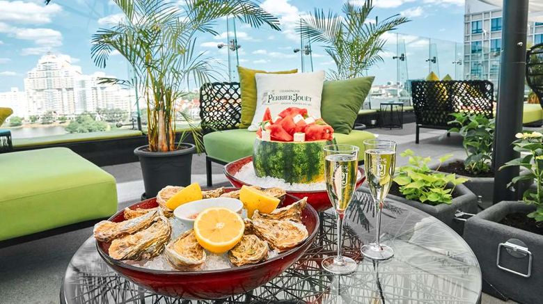 <b>Doubletree By Hilton Hotel Minsk Restaurant</b>. Images powered by <a href="https://iceportal.shijigroup.com/" title="IcePortal" target="_blank">IcePortal</a>.