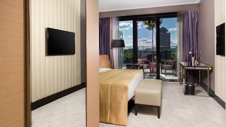 Doubletree By Hilton Hotel Minsk Room