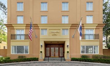 Hampton Inn New Orleans-St Charles Ave