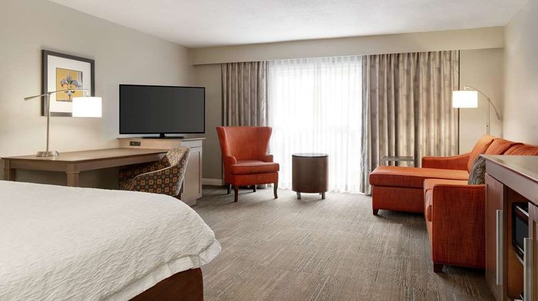 <b>Hampton Inn New Orleans-St Charles Ave Room</b>. Images powered by <a href="https://iceportal.shijigroup.com/" title="IcePortal" target="_blank">IcePortal</a>.