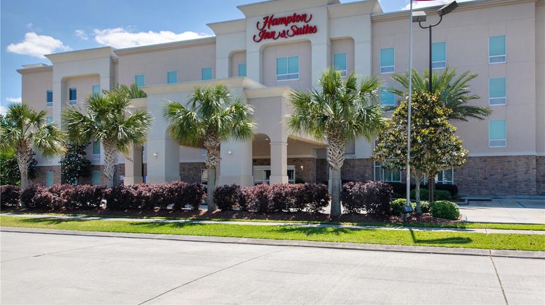 <b>Hampton Inn & Suites Harvey Exterior</b>. Images powered by <a href="https://iceportal.shijigroup.com/" title="IcePortal" target="_blank">IcePortal</a>.