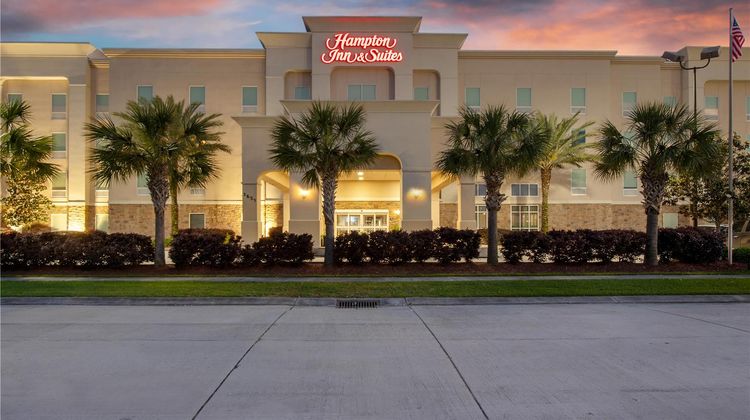 Hampton Inn & Suites Harvey Exterior