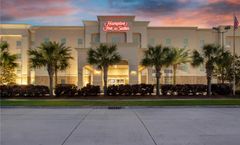 Hampton Inn & Suites Harvey