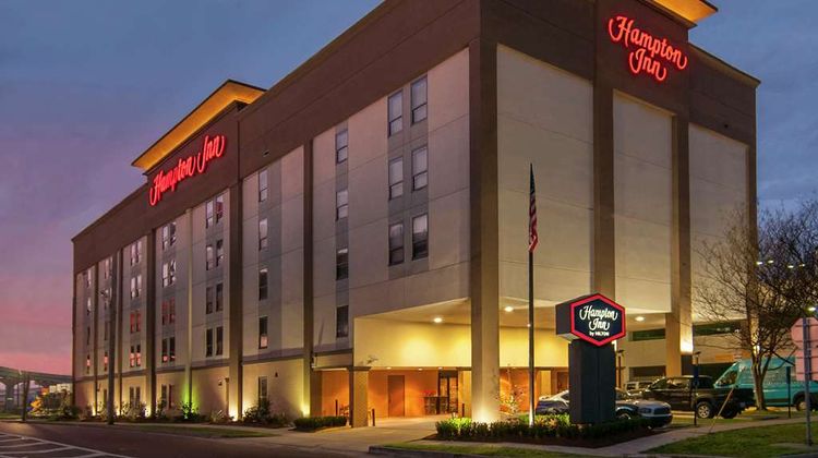 Hampton Inn Metairie Exterior