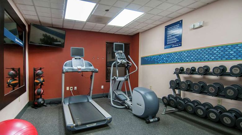 <b>Hampton Inn Metairie Health</b>. Images powered by <a href="https://iceportal.shijigroup.com/" title="IcePortal" target="_blank">IcePortal</a>.