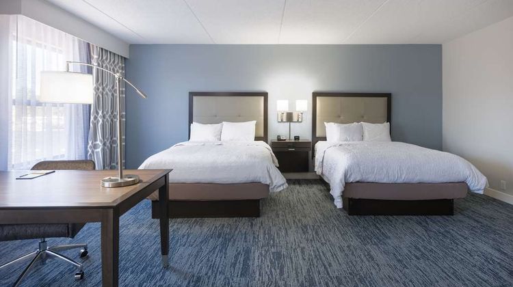Hampton Inn Mt. Airy Room