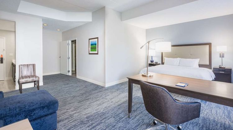 Hampton Inn Mt. Airy Room