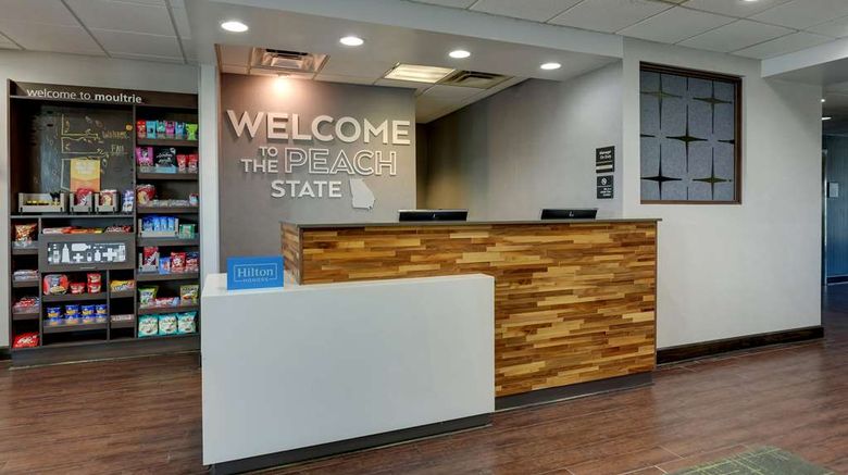 <b>Hampton Inn Moultrie Lobby</b>. Images powered by <a href="https://iceportal.shijigroup.com/" title="IcePortal" target="_blank">IcePortal</a>.
