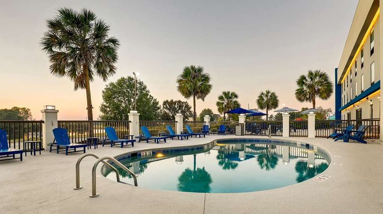 <b>Hampton Inn Moultrie Pool</b>. Images powered by <a href="https://iceportal.shijigroup.com/" title="IcePortal" target="_blank">IcePortal</a>.