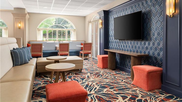 Hampton Inn & Suites-Newport/Middletown Lobby