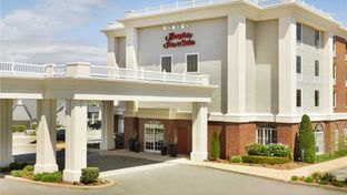 Hampton Inn & Suites-Newport/Middletown