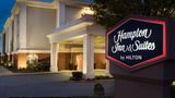 <b>Hampton Inn & Suites-Newport/Middletown Exterior</b>. Images powered by <a href="https://iceportal.shijigroup.com/" title="IcePortal" target="_blank">IcePortal</a>.